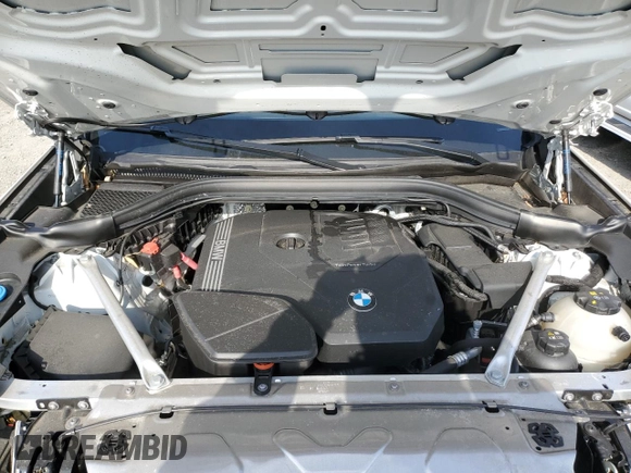 2024 BMW X4 xDrive30i z VIN 5UX33DT09R9U71062, wystawiony jako Copart lot #52200375 z przebiegiem 21 979 mil mil oraz Szkoda całkowita • Salvage title. Historia ofert i sprzedaży dostępna na DreamBid. Obrazek 12.