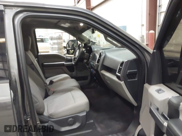 2016 Ford F-150 XLT z VIN 1FTFW1EG8GFA91854, wystawiony jako IAAI lot #42532752 z przebiegiem 82 010 mil mil oraz . Historia ofert i sprzedaży dostępna na DreamBid. Obrazek 5.