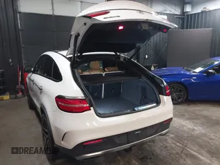 2017 Mercedes-Benz GLE 43 AMG z VIN 4JGED6EBXHA072090, wystawiony jako IAAI lot #41452405 z przebiegiem 71 457 mil mil oraz . Historia ofert i sprzedaży dostępna na DreamBid. Obrazek 3.