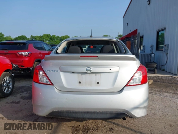 2019 Nissan Versa SV with VIN 3N1CN7APXKL818475, listed as a IAAI auction lot 41887929 with 27,968 mi miles and . Bid and sale history available at DreamBid. Image 16.