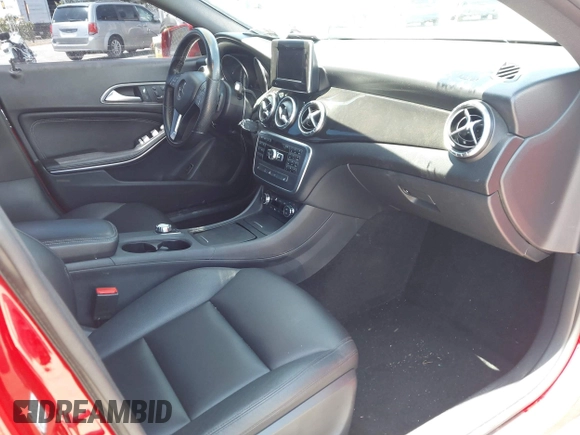 2014 Mercedes-Benz CLA 250 z VIN WDDSJ4EBXEN050072, wystawiony jako IAAI lot #42261360 z przebiegiem 92 555 mil mil oraz . Historia ofert i sprzedaży dostępna na DreamBid. Obrazek 5.
