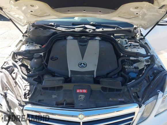 2011 Mercedes-Benz E 350 Luxury z VIN WDDHF2EB6BA505602, wystawiony jako IAAI lot #41859128 z przebiegiem 114 146 mil mil oraz . Historia ofert i sprzedaży dostępna na DreamBid. Obrazek 10.