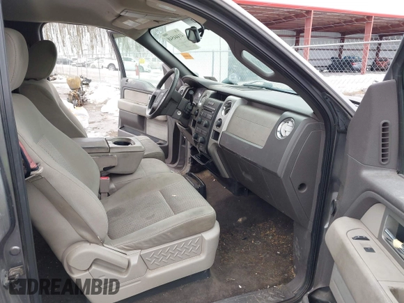 2009 Ford F-150 XL with VIN 1FTRW14849FA51992, listed as a IAAI auction lot 41444548 with 1 mi miles. Bid and sale history available at carsss.com. Image 5.