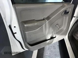 2016 Nissan Frontier S z VIN 1N6BD0CTXGN794440, wystawiony jako IAAI lot #42309836 z przebiegiem 56 045 mil mil oraz . Historia ofert i sprzedaży dostępna na DreamBid. Obrazek 1.