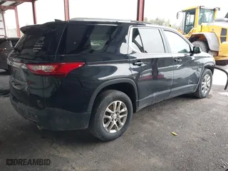 2018 Chevrolet Traverse LT Cloth with VIN 1GNEVGKW5JJ265209, listed as a IAAI auction lot 41700637 with 122,372 mi miles. Bid and sale history available at carsss.com. Image 4.