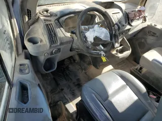 2019 Ford Transit Cargo с VIN 1FTBW3XG7KKA00399, выставлен на аукционе Copart как лот 57428165 с пробегом Не указан миль и Списание • Salvage title. История ставок и продаж доступна на DreamBid. Изображение 8.