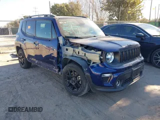 2020 Jeep Renegade Latitude with VIN ZACNJABBXLPL83917, listed as a IAAI auction lot 41297530 with 41,264 mi miles. Bid and sale history available at carsss.com. Image 1.