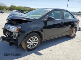2020 Chevrolet Sonic LT z VIN 1G1JD5SB7L4101000, wystawiony jako Copart lot #52336625 z przebiegiem 57 265 mil mil oraz Szkoda całkowita • Salvage title. Historia ofert i sprzedaży dostępna na DreamBid. Obrazek 1.