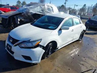 2017 Nissan Altima 2.5 SR with VIN 1N4AL3AP6HC243997, listed as a IAAI auction lot 41588377 with 127,612 mi miles. Bid and sale history available at carsss.com. Image 18.