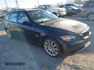 2007 BMW 3 Series 328xi z VIN WBAVT735X7FZ35124, wystawiony jako IAAI lot #41214106 z przebiegiem 222 768 mil mil oraz . Historia ofert i sprzedaży dostępna na DreamBid. Obrazek 1.