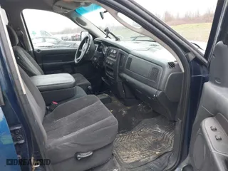 2003 Dodge Ram 1500 ST with VIN 1D7HU18D33S372564, listed as a IAAI auction lot 41973441 with 204,436 mi miles. Bid and sale history available at carsss.com. Image 5.
