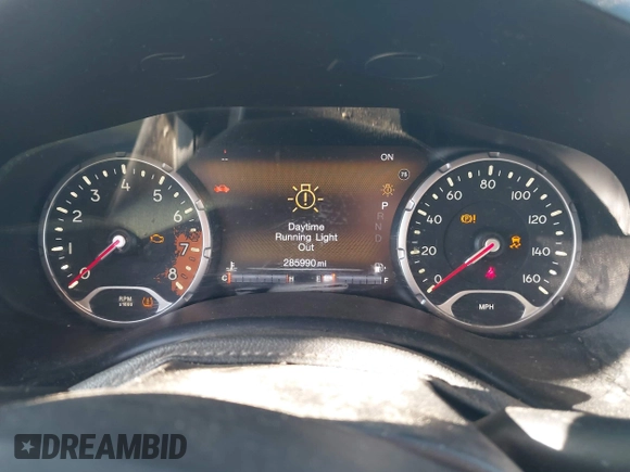 2015 Jeep Renegade Trailhawk с VIN ZACCJBCT2FPC20013, выставлен на аукционе IAAI как лот 42680212 с пробегом 285 990 миль миль и . История ставок и продаж доступна на DreamBid. Изображение 7.