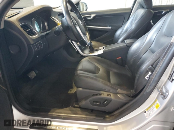 2015 Volvo S60 T5 Platinum with VIN YV1612TM2F2353008, listed as a Copart auction lot 69185513 with 70,403 mi miles. Bid and sale history available at carsss.com. Image 7.