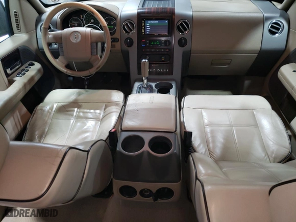 2006 Lincoln Mark LT with VIN 5LTPW18576FJ02918, listed as a Copart auction lot 69114064 with 218,810 mi miles and Clean Title. Bid and sale history available at carsss.com. Image 8.
