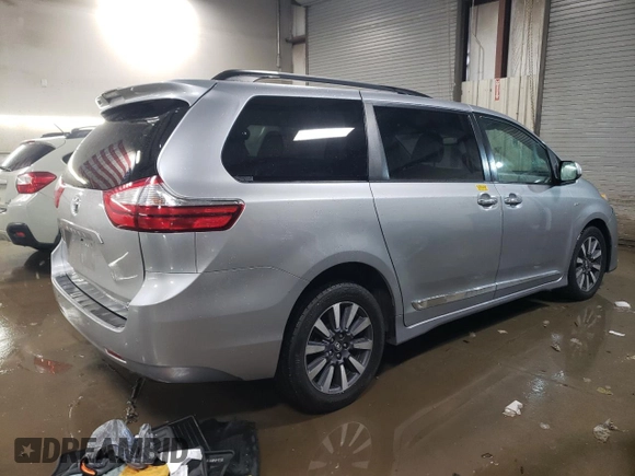 2018 Toyota Sienna XLE z VIN 5TDDZ3DC1JS197031, wystawiony jako Copart lot #44201715 z przebiegiem 180 475 mil mil oraz Szkoda całkowita • Salvage title. Historia ofert i sprzedaży dostępna na DreamBid. Obrazek 3.