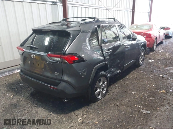 2023 Toyota RAV4 XLE with VIN 2T3P1RFV4PC340763, listed as a IAAI auction lot 41921939 with 41,406 mi miles. Bid and sale history available at carsss.com. Image 4.