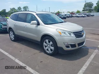 2016 Chevrolet Traverse LT with VIN 1GNKRGKD0GJ242483, listed as a IAAI auction lot 42592288 with 121,972 mi miles and . Bid and sale history available at DreamBid. Image 1.