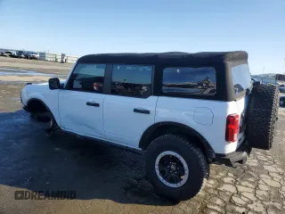 2023 Ford Bronco with VIN 1FMDE5DH8PLA85996, listed as a Copart auction lot 44072945 with 41,789 mi miles and Salvage Title. Bid and sale history available at DreamBid. Image 2.