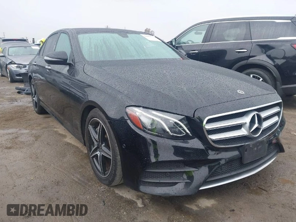 2019 Mercedes-Benz E-Class E 300 with VIN WDDZF4JB8KA526831, listed as a IAAI auction lot 41803511 with 120,412 mi miles. Bid and sale history available at carsss.com. Image 1.