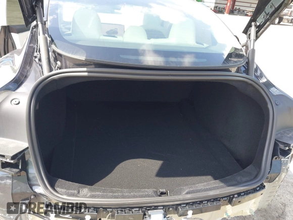 2025 Tesla Model 3 Long Range with VIN 5YJ3E1EA7SF940208, listed as a IAAI auction lot 42433793 with 1,983 mi miles and . Bid and sale history available at DreamBid. Image 21.
