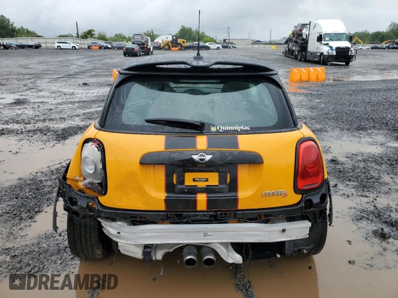 2016 MINI Hardtop S with VIN WMWXP7C54G3B33492, listed as a Copart auction lot 57098895 with 83,994 mi miles and Salvage title. Bid and sale history available at DreamBid. Image 6.