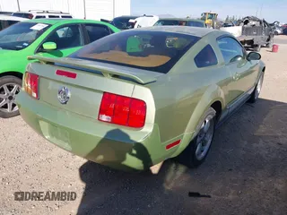 2006 Ford Mustang Standard with VIN 1ZVFT80N465156711, listed as a IAAI auction lot 42002356 with 143,521 mi miles. Bid and sale history available at carsss.com. Image 4.