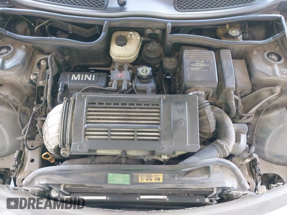 2004 MINI Hardtop S z VIN WMWRE33474TD80161, wystawiony jako IAAI lot #42585952 z przebiegiem 132 158 mil mil oraz . Historia ofert i sprzedaży dostępna na DreamBid. Obrazek 10.
