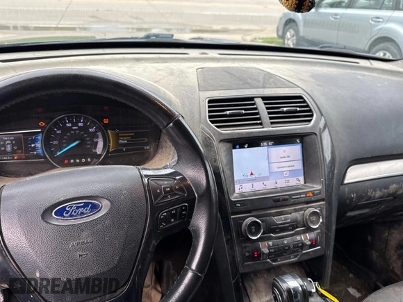 2018 Ford Explorer XLT with VIN 1FM5K8DH2JGB76874, listed as a Copart auction lot 55861285 with 161,143 mi miles and Clean Title. Bid and sale history available at DreamBid. Image 9.