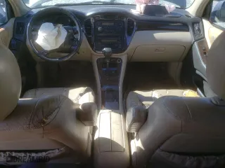 2002 Toyota Highlander with VIN JTEGF21A020042361, listed as a Copart auction lot 45173195 with 272,023 mi miles and Salvage Title. Bid and sale history available at carsss.com. Image 8.