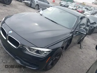 2018 BMW 3 Series 320i with VIN WBA8E1G51JNU91319, listed as a IAAI auction lot 41690084 with 67,609 mi miles. Bid and sale history available at carsss.com. Image 18.