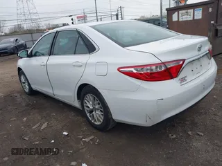 2016 Toyota Camry XLE with VIN 4T1BF1FKXGU227846, listed as a IAAI auction lot 41842937 with 58,146 mi miles. Bid and sale history available at carsss.com. Image 3.
