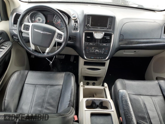 2014 Chrysler Town & Country Touring with VIN 2C4RC1BGXER395493, listed as a Copart auction lot 64263214 with 142,844 mi miles and Salvage Title. Bid and sale history available at DreamBid. Image 8.