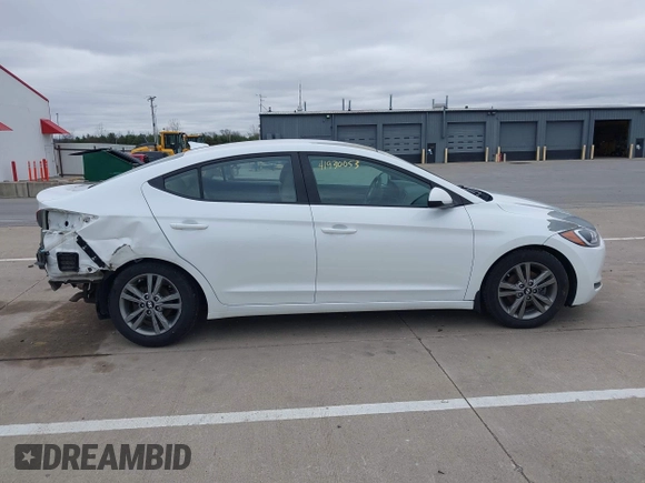 2018 Hyundai Elantra SEL z VIN 5NPD84LFXJH248150, wystawiony jako IAAI lot #41930053 z przebiegiem 127 300 mil mil oraz . Historia ofert i sprzedaży dostępna na DreamBid. Obrazek 14.
