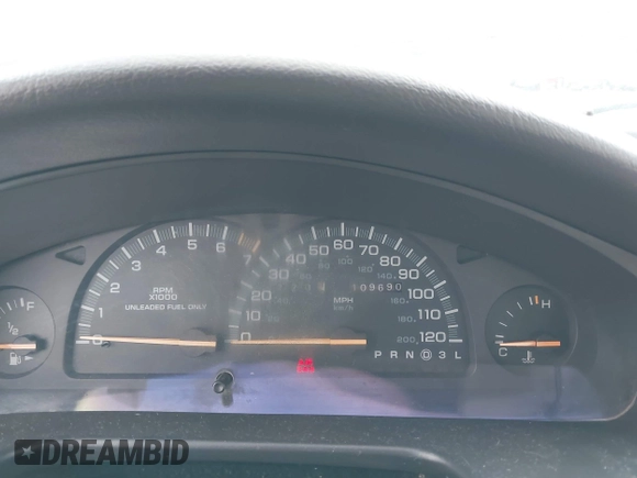 1994 Chrysler Concorde z VIN 2C3HL56F2RH335776, wystawiony jako IAAI lot #41899573 z przebiegiem 109 690 mil mil oraz . Historia ofert i sprzedaży dostępna na DreamBid. Obrazek 7.
