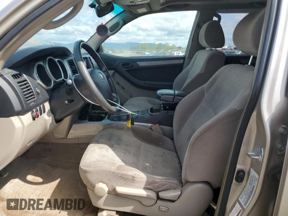2004 Toyota 4Runner SR5 z VIN JTEBU14R340025360, wystawiony jako Copart lot #50414135 z przebiegiem 251 555 mil mil oraz Szkoda całkowita • Salvage title. Historia ofert i sprzedaży dostępna na DreamBid. Obrazek 7.
