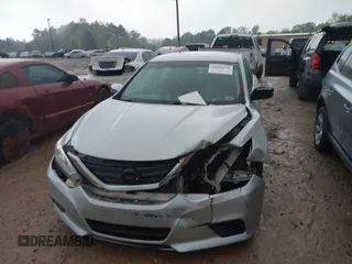 2018 Nissan Altima SL z VIN 1N4AL3AP0JC159938, wystawiony jako IAAI lot #42009536 z przebiegiem 116 374 mil mil oraz . Historia ofert i sprzedaży dostępna na DreamBid. Obrazek 12.