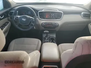 2019 Kia Sorento LX with VIN 5XYPGDA58KG475467, listed as a Copart auction lot 43527405 with 124,337 mi miles and Salvage Title. Bid and sale history available at carsss.com. Image 8.
