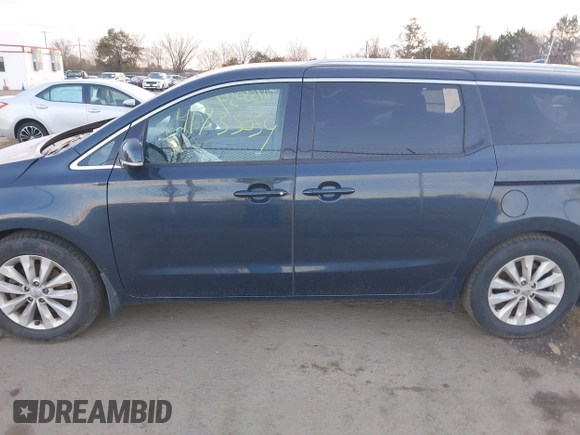 2016 Kia Sedona SX with VIN KNDMC5C10G6158467, listed as a IAAI auction lot 41733034 with 123,306 mi miles and . Bid and sale history available at carsss.com. Image 14.