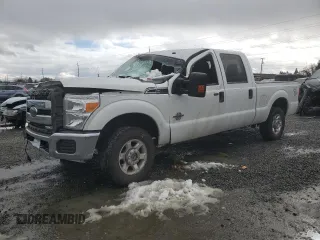 2015 Ford Super Duty F-250 SRW Lariat with VIN 1FT7W2BT5FEC36574, listed as a Copart auction lot 43209995 with 194,884 mi miles and Salvage Title. Bid and sale history available at carsss.com. Image 1.