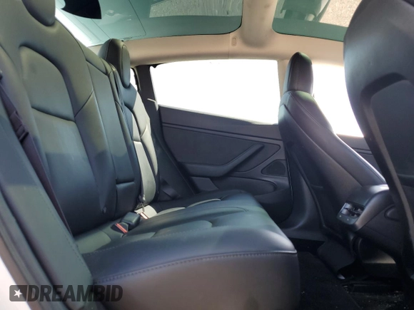 2019 Tesla Model 3 Long Range with VIN 5YJ3E1EB0KF437418, listed as a Copart auction lot 50729915 with 105,148 mi miles and Salvage Title. Bid and sale history available at DreamBid. Image 10.