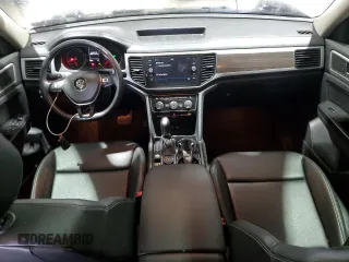 2018 Volkswagen Atlas SEL z VIN 1V2MR2CA8JC575016, wystawiony jako Copart lot #54044235 z przebiegiem 90 455 mil mil oraz Szkoda całkowita • Salvage title. Historia ofert i sprzedaży dostępna na DreamBid. Obrazek 8.
