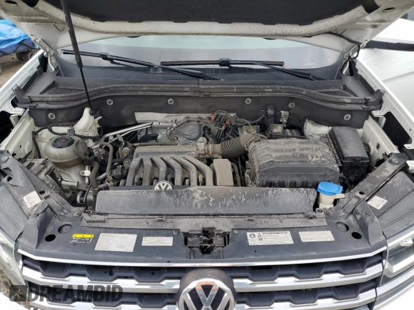 2018 Volkswagen Atlas SE with VIN 1V2KR2CA3JC546563, listed as a Copart auction lot 55458335 with 126,384 mi miles and Salvage title. Bid and sale history available at DreamBid. Image 12.