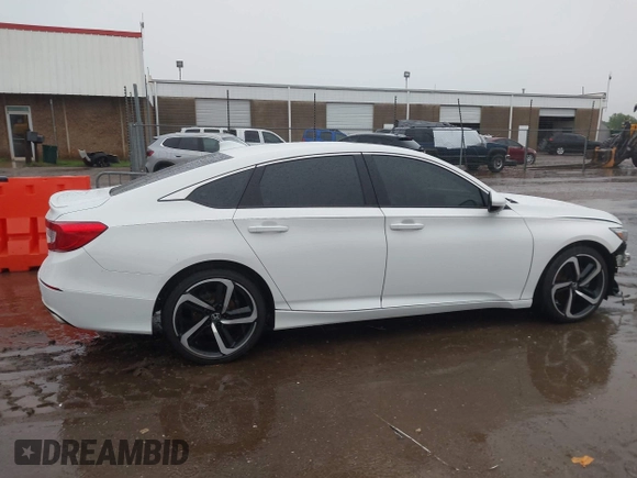 2019 Honda Accord Sport z VIN 1HGCV2F38KA034651, wystawiony jako IAAI lot #42159337 z przebiegiem 112 245 mil mil oraz . Historia ofert i sprzedaży dostępna na DreamBid. Obrazek 14.