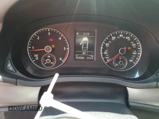 2015 Volkswagen Passat SE with VIN 1VWBV7A30FC065687, listed as a Copart auction lot 63218375 with 124,286 mi miles and Salvage title. Bid and sale history available at DreamBid. Image 9.