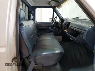 1995 Ford F-150 z VIN 1FTEF14N4SNA51085, wystawiony jako Copart lot #60658455 z przebiegiem 157 713 mil mil oraz Szkoda całkowita • Salvage title. Historia ofert i sprzedaży dostępna na DreamBid. Obrazek 10.