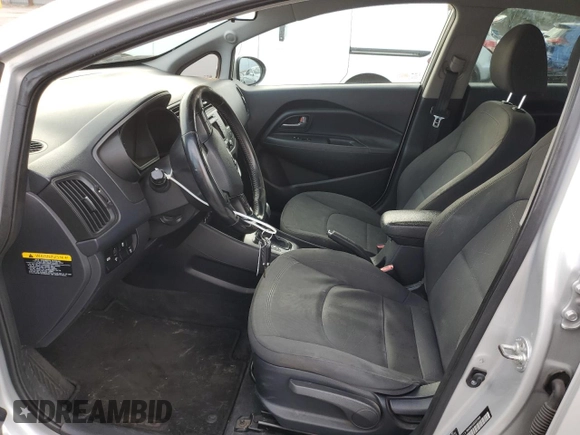 2014 Kia Rio EX z VIN KNADN4A30E6353469, wystawiony jako Copart lot #43788955 z przebiegiem 156 096 mil mil oraz Szkoda całkowita • Salvage title. Historia ofert i sprzedaży dostępna na DreamBid. Obrazek 7.
