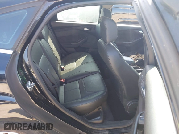 2018 Ford Focus Titanium with VIN 1FADP3N21JL289677, listed as a IAAI auction lot 42183812 with Not provided miles and . Bid and sale history available at DreamBid. Image 8.