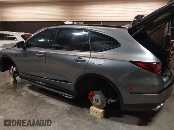 2022 Acura MDX Type S w/Advance Package with VIN 5J8YD8H87NL003274, listed as a IAAI auction lot 41386114 with 13,140 mi miles. Bid and sale history available at carsss.com. Image 3.