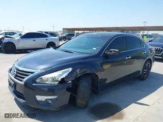 2015 Nissan Altima 2.5 S with VIN 1N4AL3AP1FC290299, listed as a IAAI auction lot 42049687 with 125,864 mi miles. Bid and sale history available at carsss.com. Image 2.