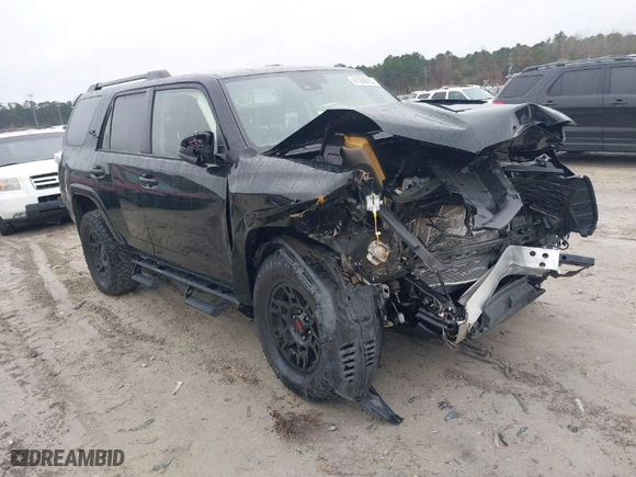 2022 Toyota 4Runner TRD Off Road with VIN JTEPU5JR1N6037734, listed as a IAAI auction lot 41530167 with 33,522 mi miles. Bid and sale history available at carsss.com. Image 1.